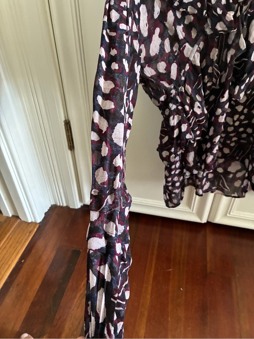 IRO patterned semi sheer flowy blouse - Picture 5 of 5